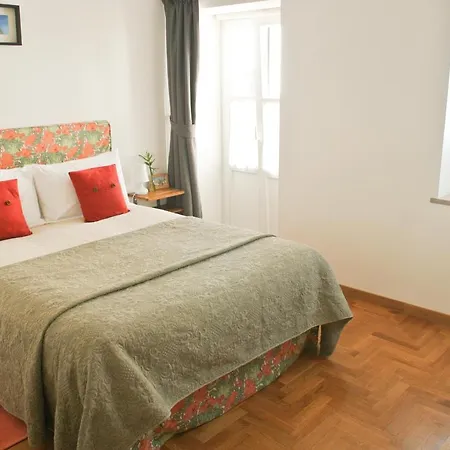 Guest house Calcada 3*